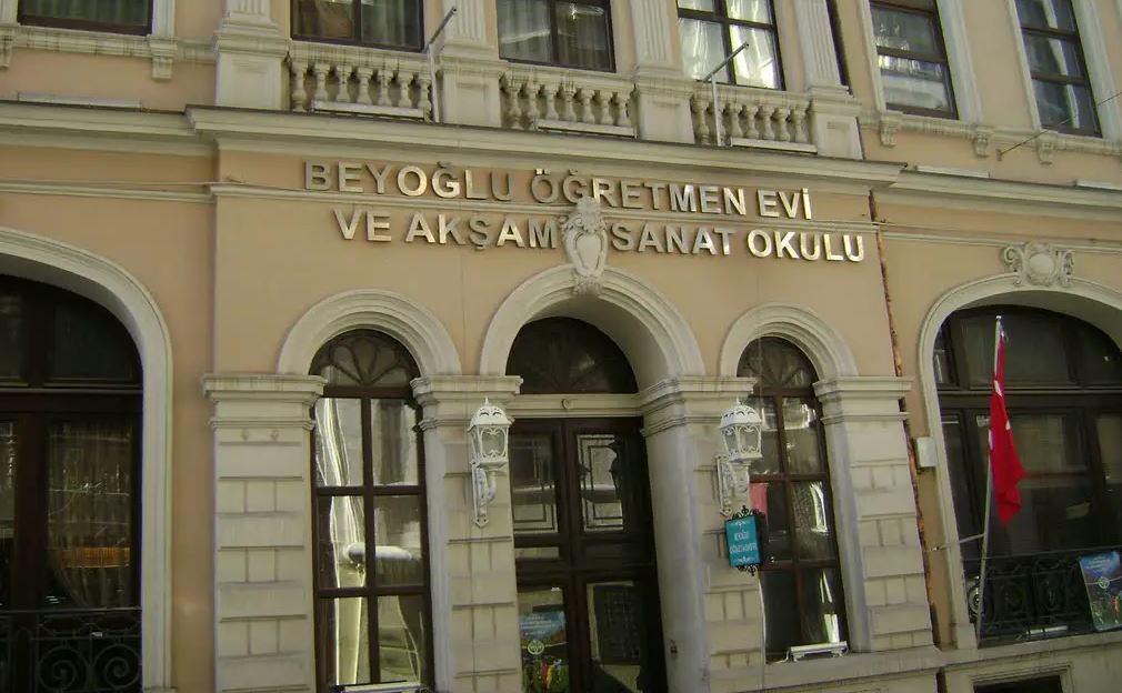 beyoğlu öğretmenevi