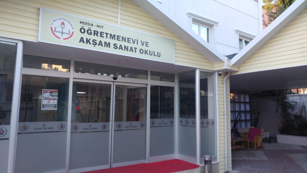 mut öğretmenevi